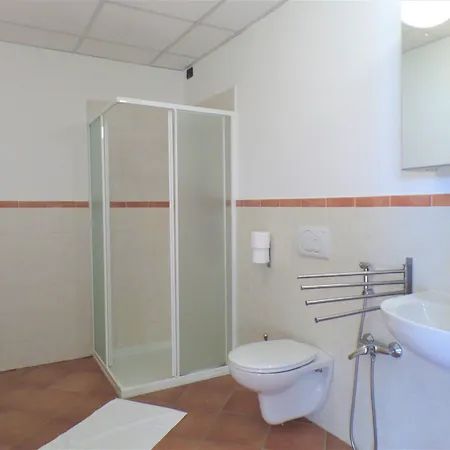 La Vecchia Scuola * Lesa