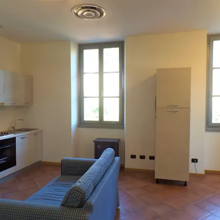 La Vecchia Scuola * Lesa
